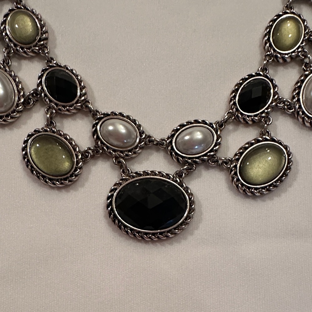 Source Unknown Black, White, and Green Necklace